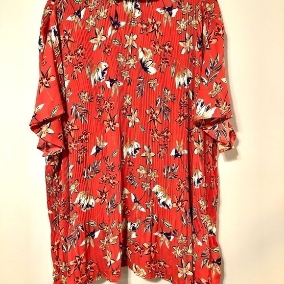 Only Necessities size 30/32 short sleeve ribbed floral button down shirt - Picture 4 of 13